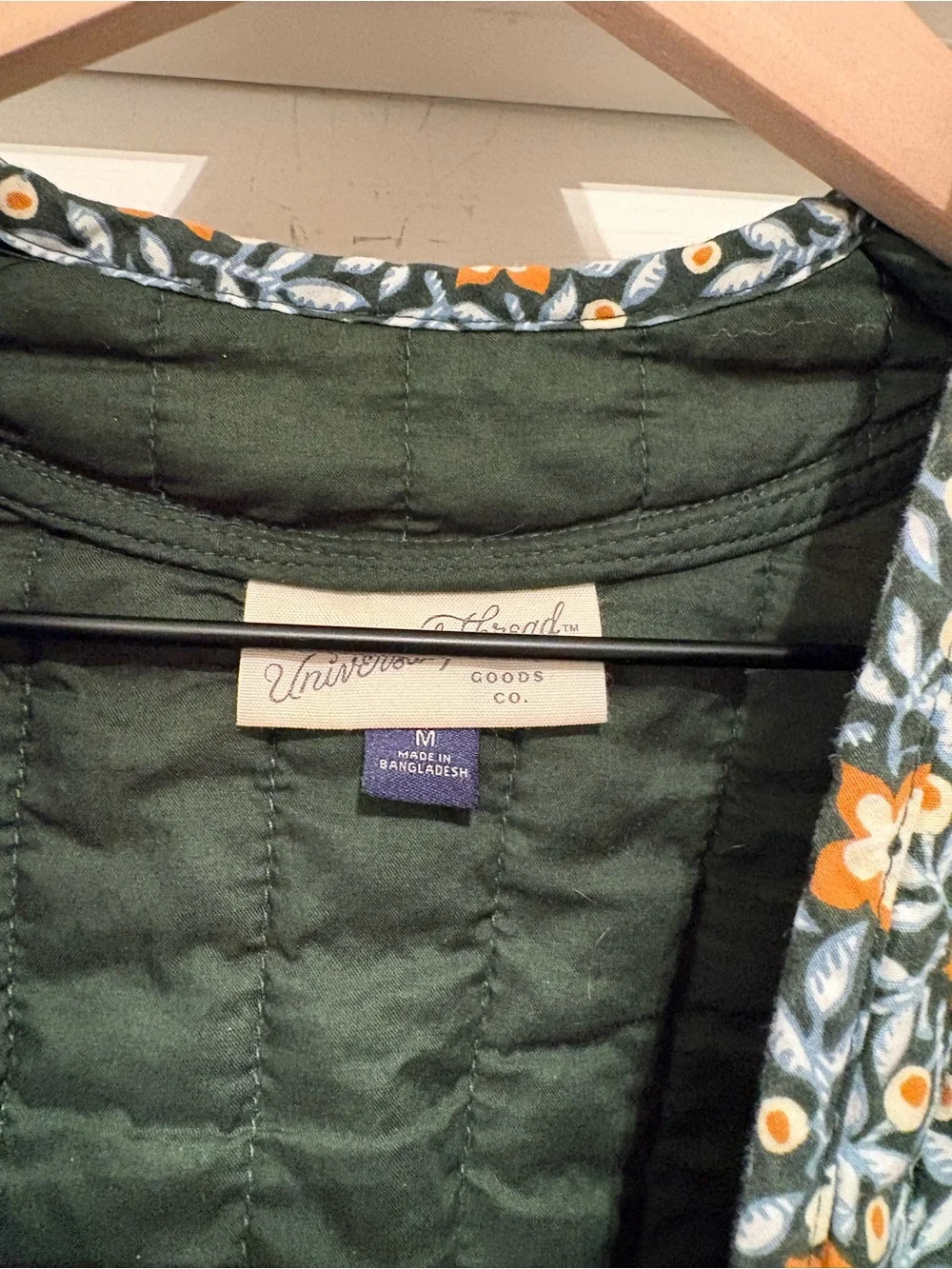 Women’s Universal Thread quilted floral jacket size M